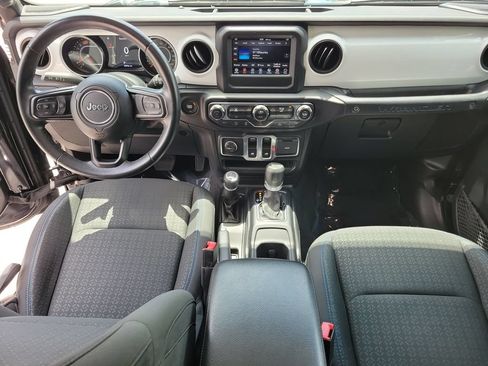 Used 2021 Jeep Wrangler Sport AWD/4WD image 20