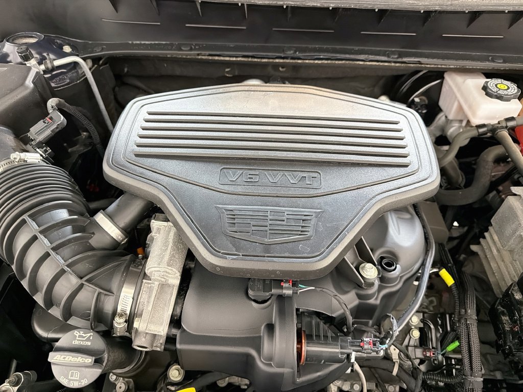 Used 2024 Cadillac XT6 Premium Luxury w/ LPO, Floor Liner Package AWD/4WD image 33