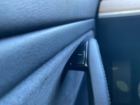 Used 2019 Tesla Model 3 image 22