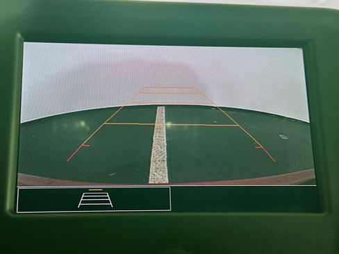 Used 2023 Chevrolet Equinox LT image 23