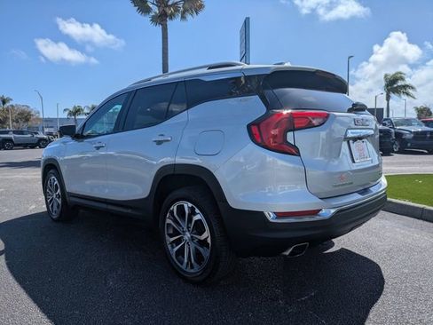 Used 2019 GMC Terrain SLT AWD/4WD image 6