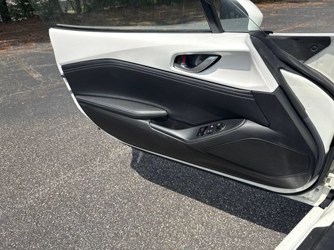 Used 2021 MAZDA MX-5 Miata RF Grand Touring RWD image 4