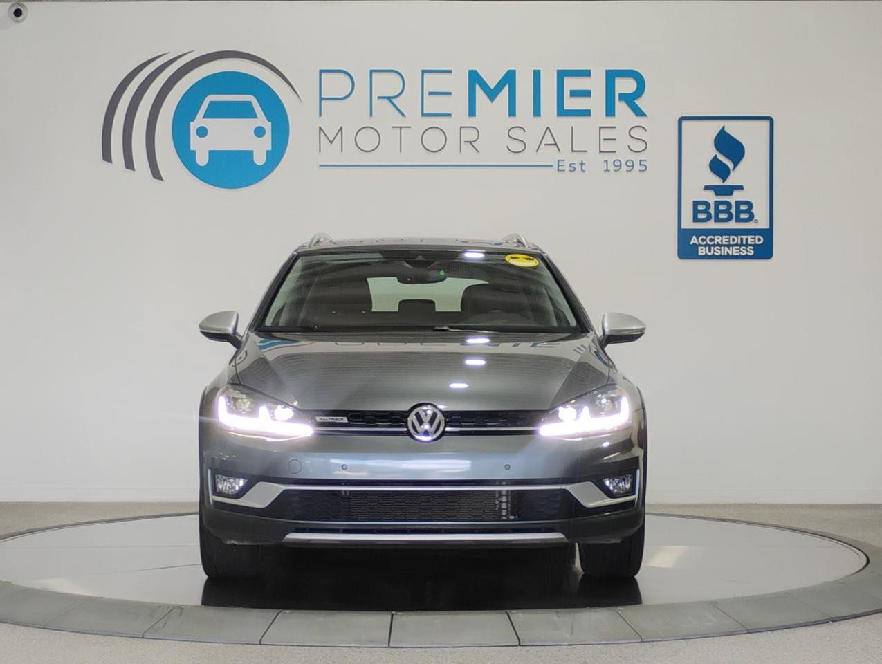 Used 2019 Volkswagen Golf Alltrack SE AWD/4WD image 11
