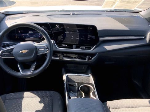 Used 2025 Chevrolet Equinox LT image 14