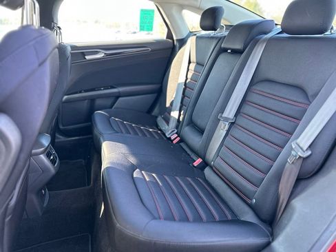 Used 2014 Ford Fusion SE w/ Equipment Group 501A image 15