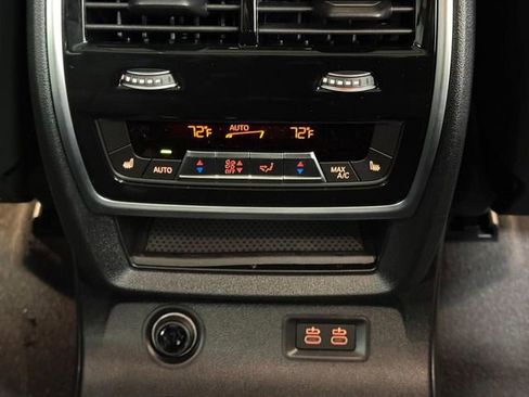 New 2026 BMW X7 xDrive40i w/ M Sport Package AWD/4WD image 13