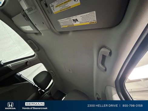 Used 2020 Chevrolet Trax LT w/ LT Convenience Package image 27