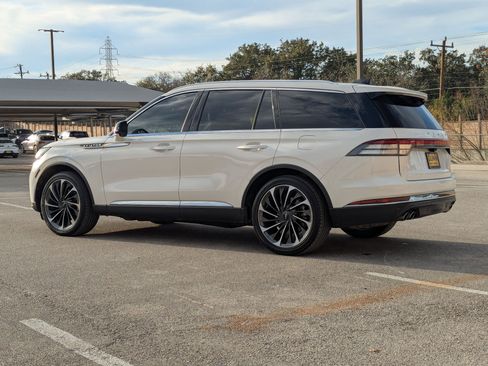 Used 2025 Lincoln Aviator Reserve w/ Illumination Package RWD image 7