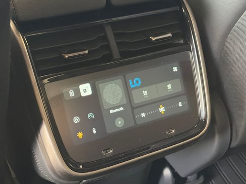 Used 2022 Rivian R1T Launch Edition AWD/4WD image 15