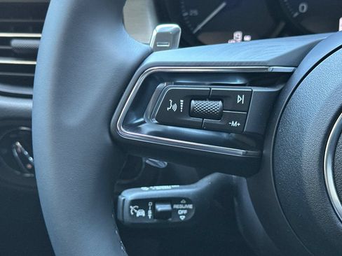 New 2026 Porsche Macan AWD/4WD image 30