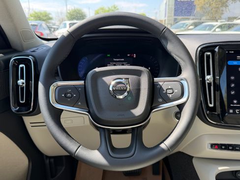 New 2026 Volvo XC40 B5 Ultra w/ Protection Package Premier AWD/4WD image 14