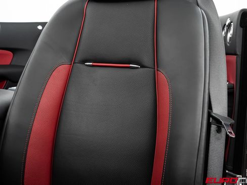 Used 2017 Rolls-Royce Dawn RWD image 42