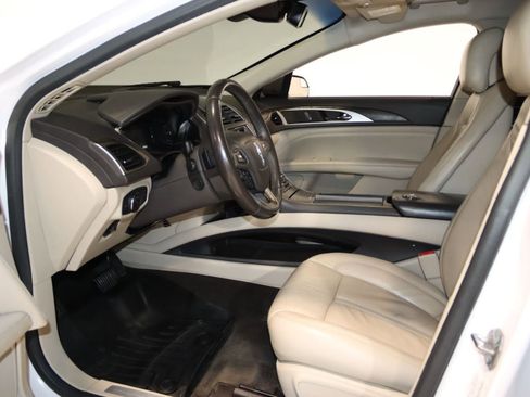 Used 2017 Lincoln MKZ Select w/ Climate Package image 31