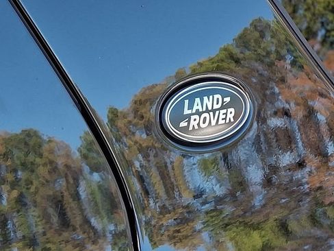 Used 2021 Land Rover Discovery Sport S image 31