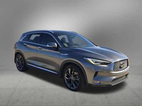 Used 2019 INFINITI QX50 Essential w/ Sensory Package image 8