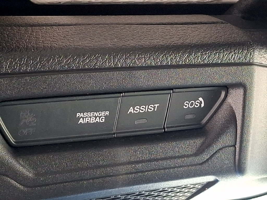 Used 2025 Jeep Wrangler Unlimited Sahara AWD/4WD image 25