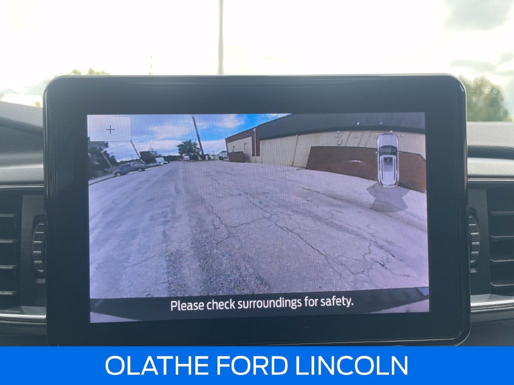 Used 2023 Ford Explorer XLT w/ Equipment Group 202A AWD/4WD image 29