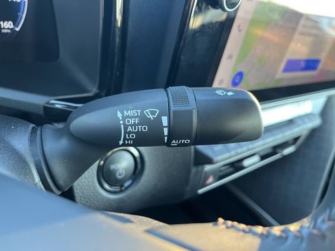 Used 2025 Toyota Camry XLE image 63