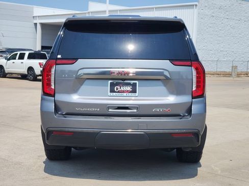 Used 2021 GMC Yukon XL AT4 w/ AT4 Premium Plus Package AWD/4WD image 6
