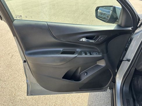 Used 2024 Chevrolet Equinox LT image 17