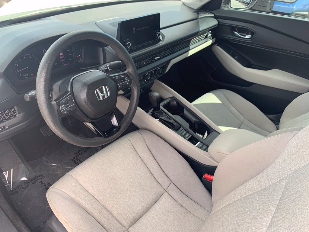 Used 2024 Honda Accord EX image 13