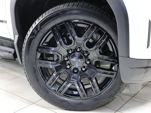 Used 2026 GMC Sierra EV Elevation w/ LPO, Elevation Dark Package AWD/4WD image 13