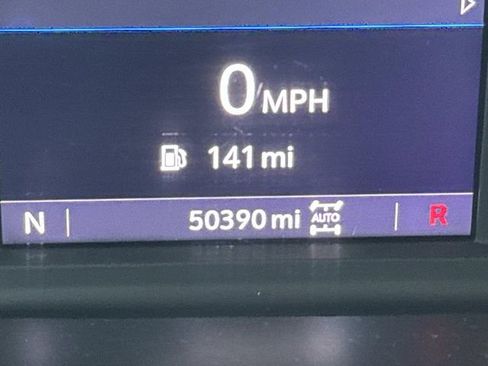 Used 2021 Chevrolet Silverado 1500 LT Trail Boss w/ Convenience Package II image 33