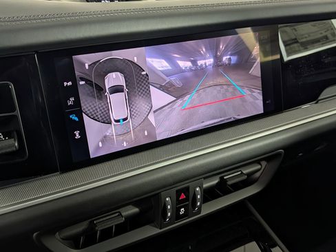 New 2026 Porsche Cayenne GTS image 31