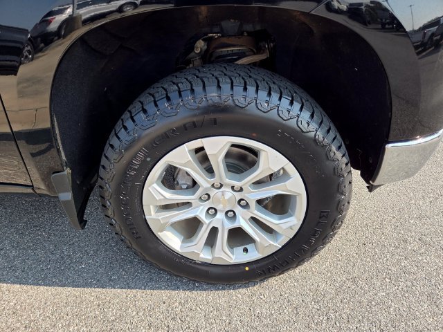 Used 2022 Chevrolet Silverado 1500 LTZ AWD/4WD image 16