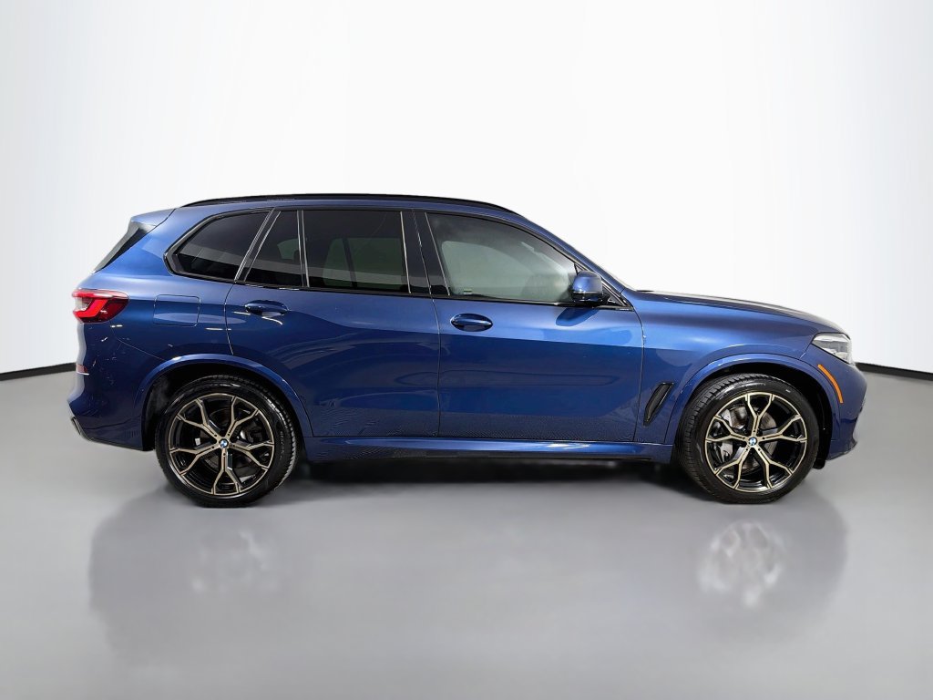Used 2021 BMW X5 xDrive45e w/ M Sport Package AWD/4WD image 4