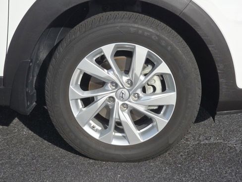 Used 2019 Hyundai Tucson SE w/ Cargo Package image 24