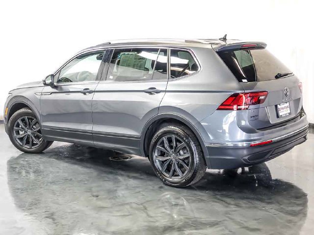 Used 2024 Volkswagen Tiguan SE FWD image 9