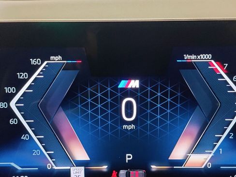 New 2026 BMW X7 xDrive40i w/ M Sport Package image 18