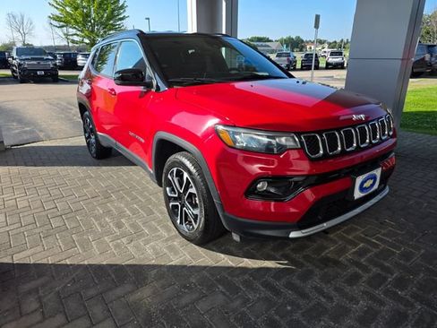Used 2023 Jeep Compass Limited AWD/4WD image 5