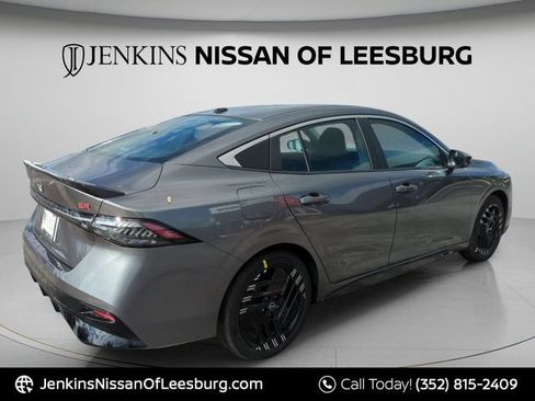 New 2026 Nissan Sentra SR w/ Floor Mat Package FWD image 6