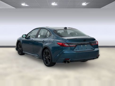 Used 2026 Toyota Camry XSE FWD image 3