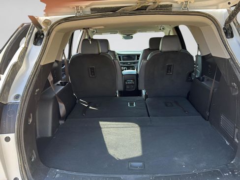 Used 2019 Buick Enclave Essence AWD/4WD image 22