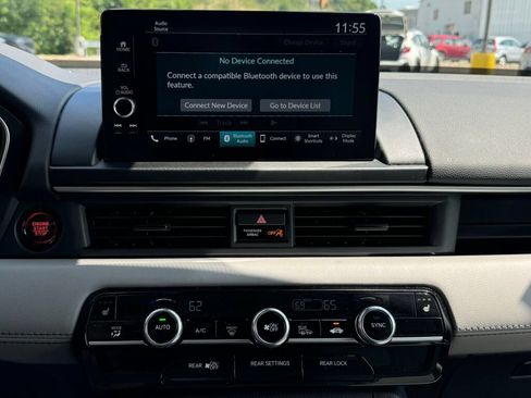 Used 2025 Honda Pilot EX-L image 31