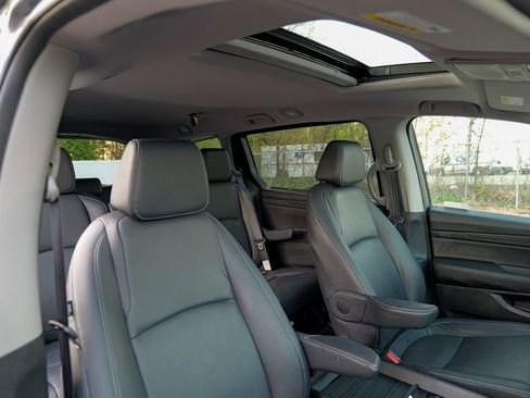 Used 2023 Honda Odyssey EX-L image 38