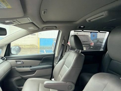 Used 2016 Honda Odyssey Touring image 4