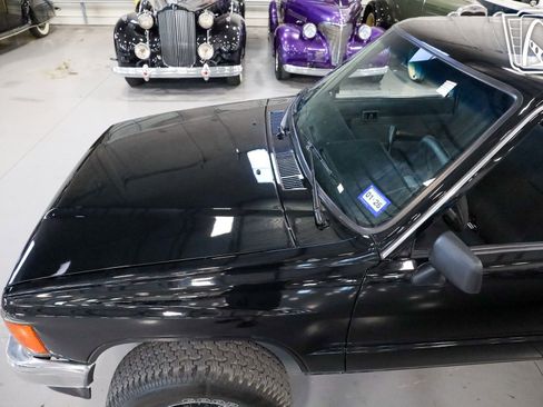 Used 1987 Toyota Pickup 2WD Regular Cab image 12