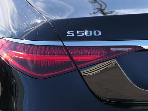 Used 2024 Mercedes-Benz S 580 4MATIC Sedan image 7