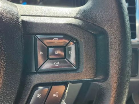 Used 2017 Ford F150 XLT w/ XTR Package image 30