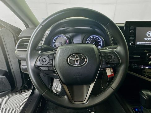Used 2022 Toyota Camry SE image 15