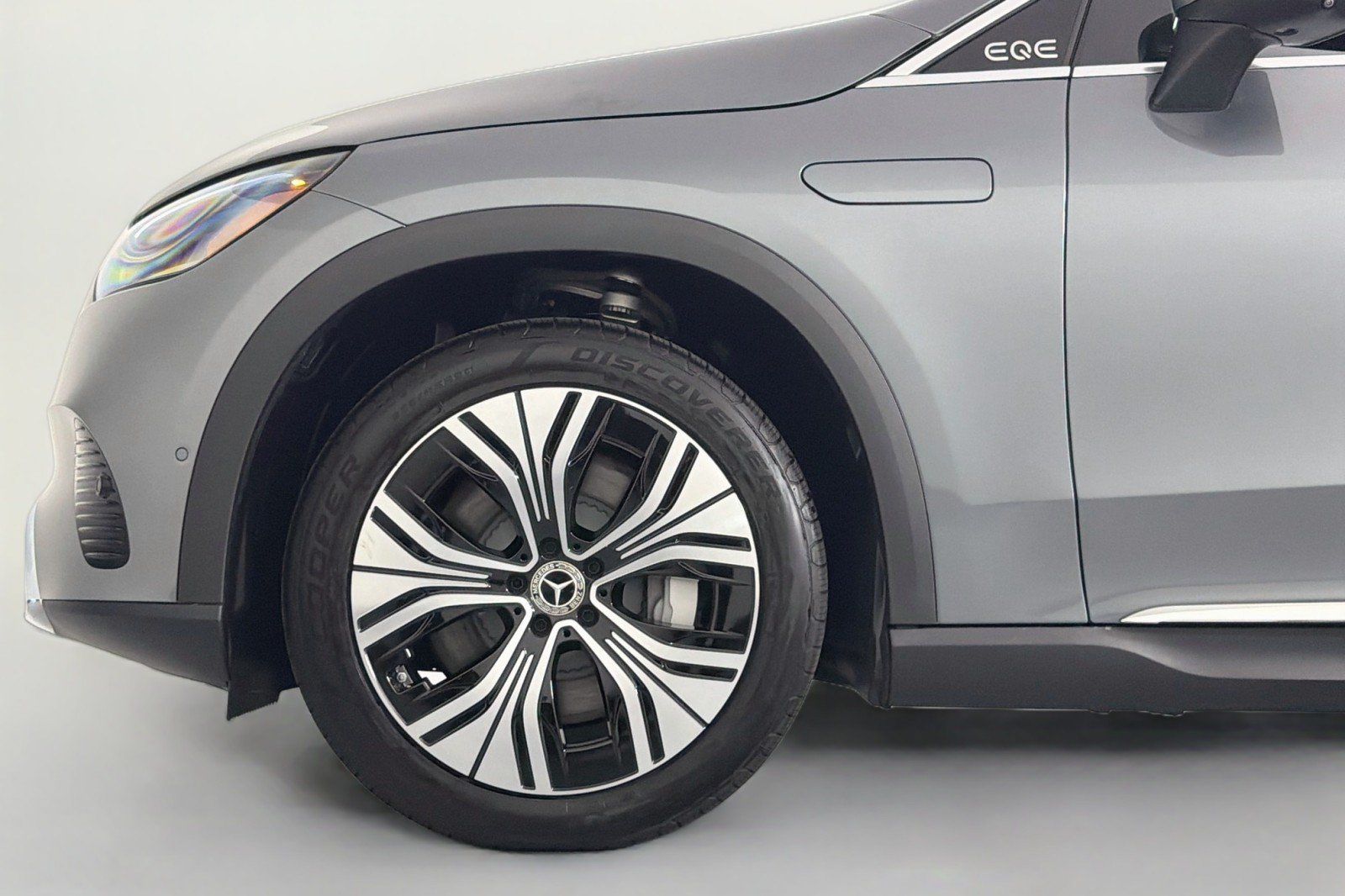 Certified 2026 Mercedes-Benz EQE 320 4MATIC SUV image 11