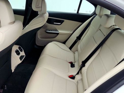 Used 2024 Mercedes-Benz C 300 4MATIC Sedan image 19