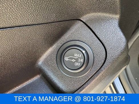 Used 2024 GMC Terrain SLT AWD/4WD image 22