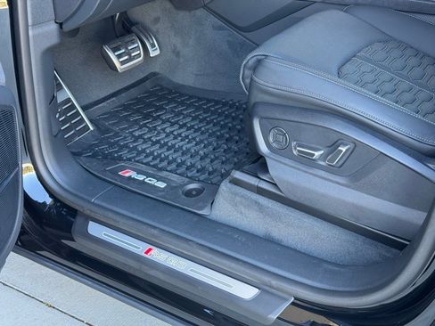 New 2026 Audi RS Q8 performance image 22