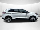 Used 2024 Ford Edge SEL image 2