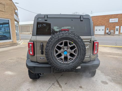 Used 2025 Ford Bronco Badlands AWD/4WD image 7